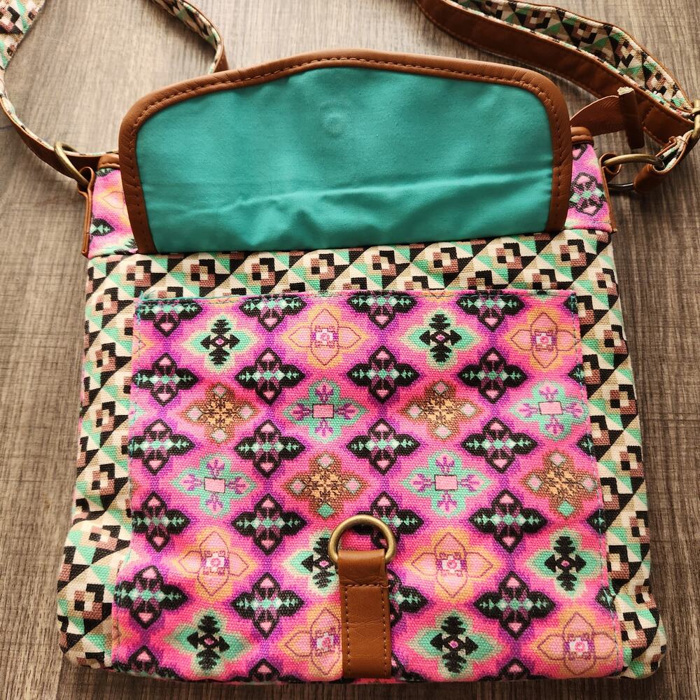Mandala Crossover Handbag Multicolor Adjustable Strap Fabric - Picture 3 of 11